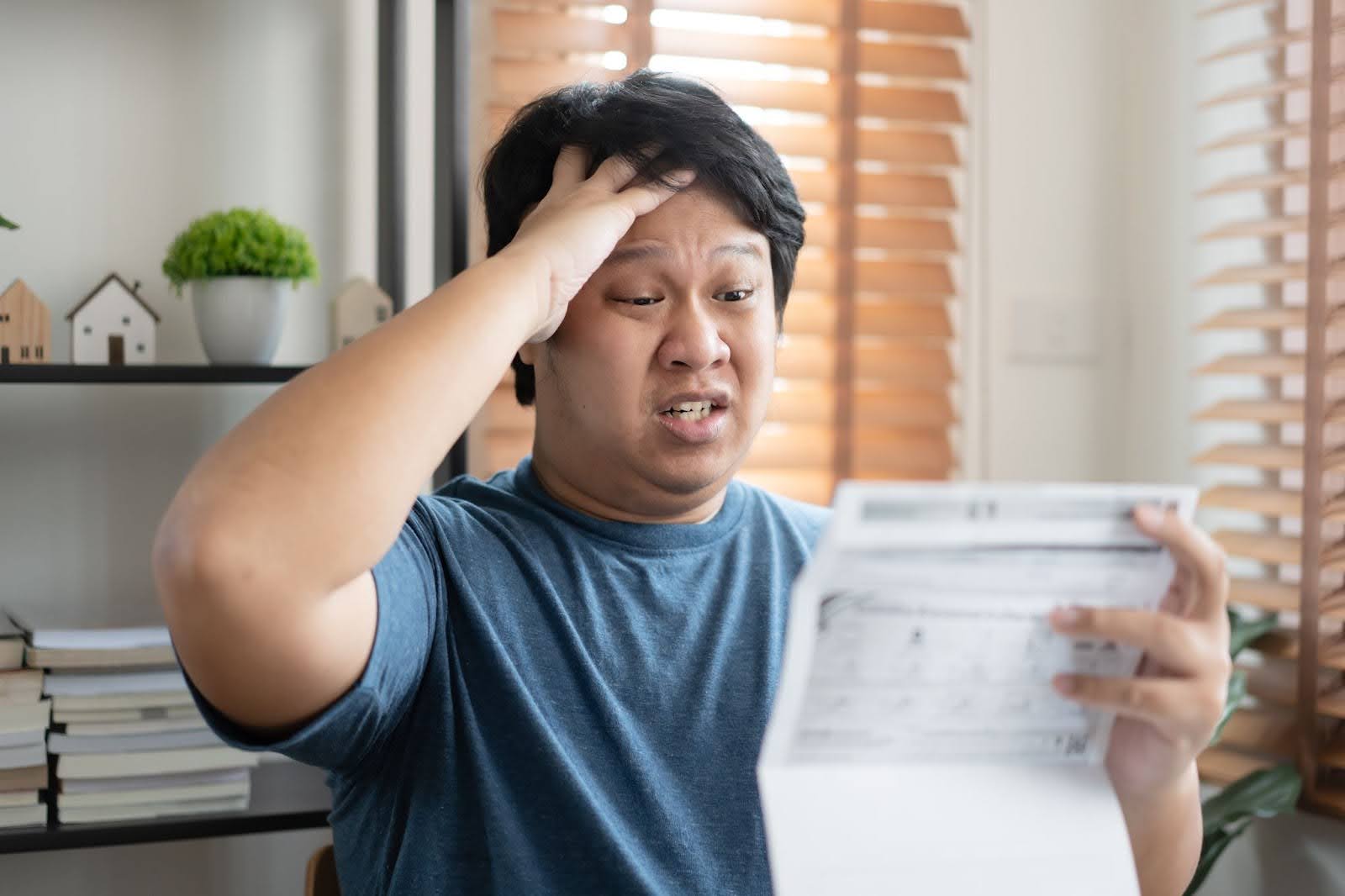 An unhappy SDG&E customer looking at their electric bill