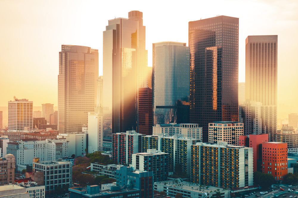 Solar-Power-in-Los-Angeles-skyline